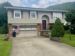 3004 DENWOOD AVE, Moundsville, WV 26041