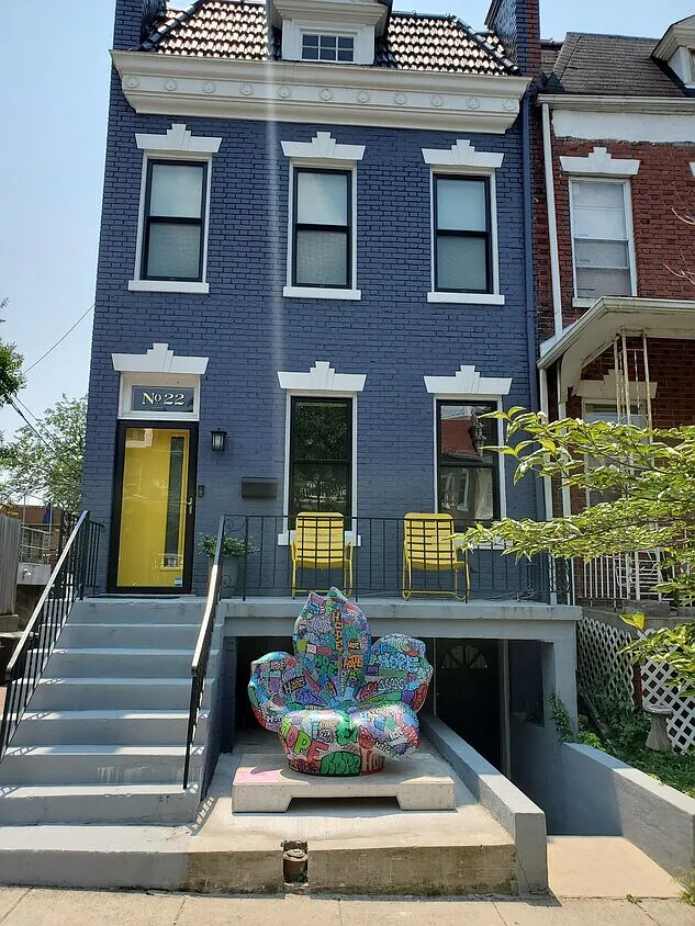 2 bed, 1.5 bath, 1000 sqft, $2,500 — Photo 1
