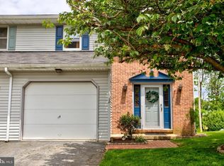162 Linda Ter, Ephrata, PA 17522