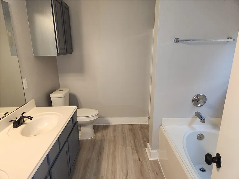 20911 Walder Ct — Photo 18