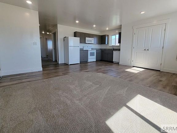 3rd image of 5941 N Freedom Rd