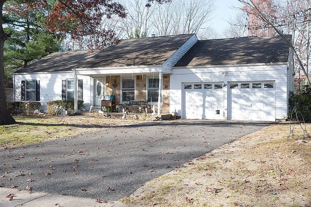 6 Winchester Dr photo 1
