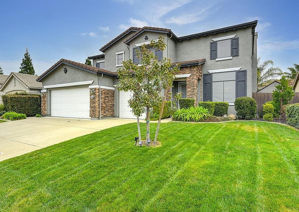 1st image of 1504 Grovewood Ln