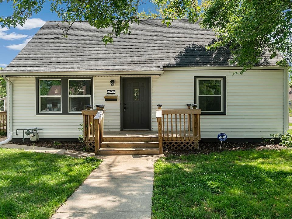 1st image of 2828 Summerdale Ave