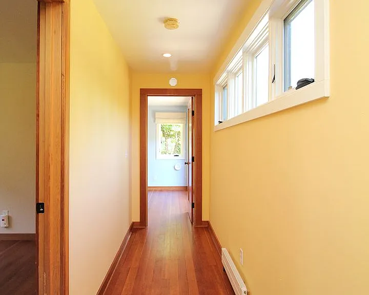 9233 SW Brier Pl — Photo 14