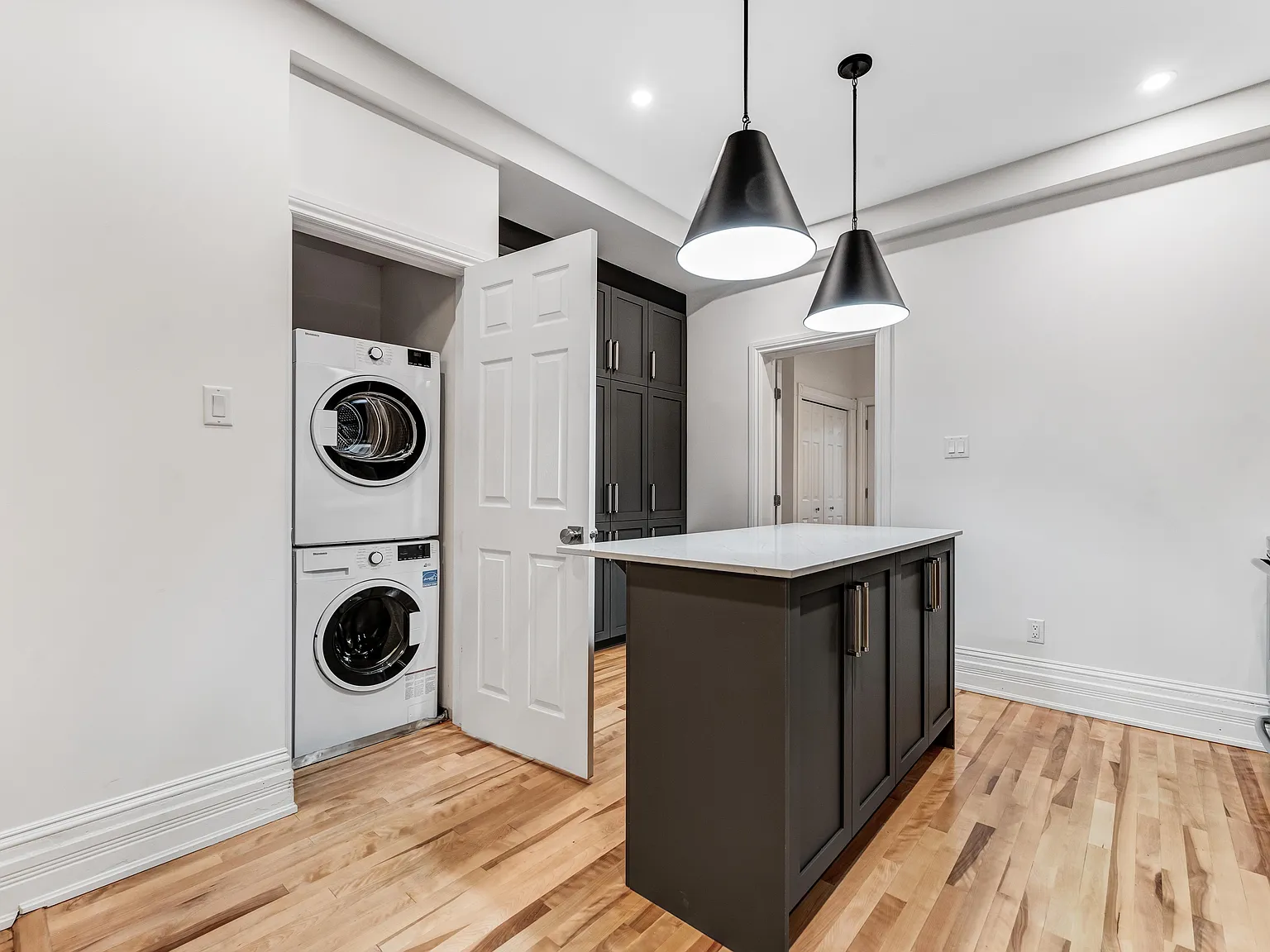 288 Arlington Avenue — Photo 3