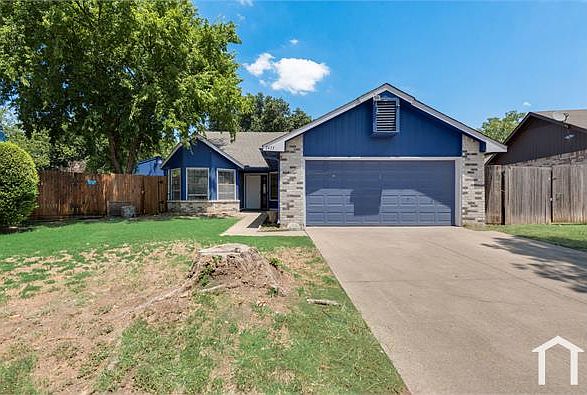 1st image of 7433 Waterway Dr #0