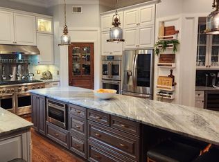 214 Bowen Ct, Annapolis, MD 21401