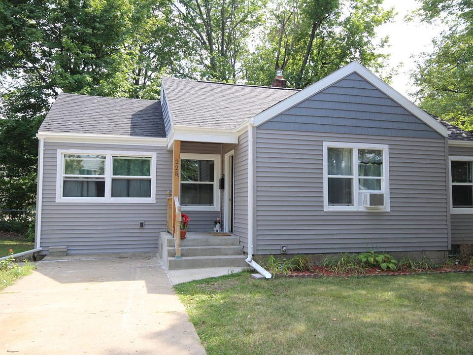1st image of 225 Summer St
