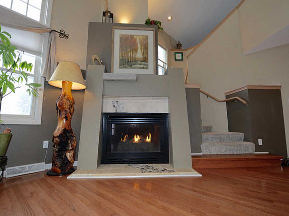 4th image of 5815 N Argyle Ave