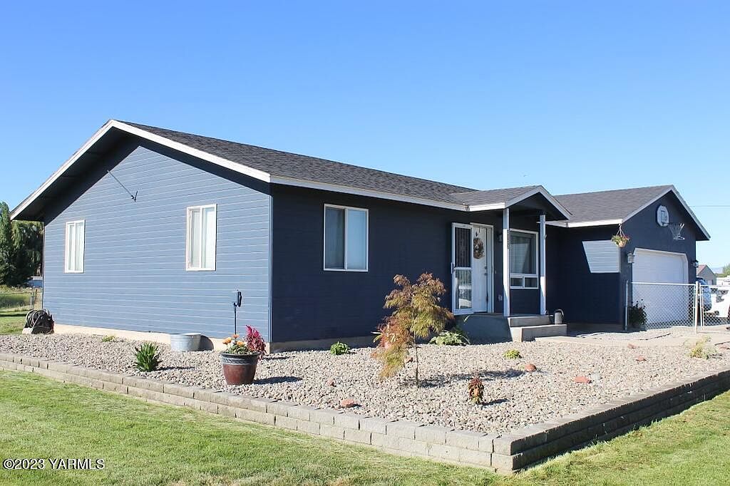 2722 Birchfield Rd, Yakima, WA 98901 Zillow