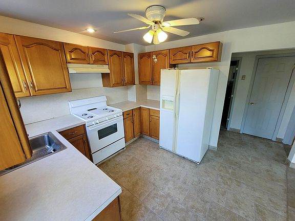 2nd image of 137 Serrell Ave