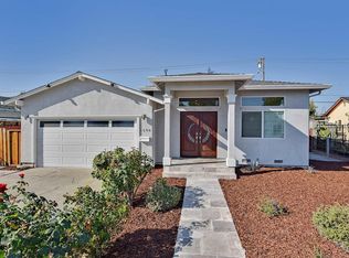 1690 Spring St, Mountain View, CA 94043