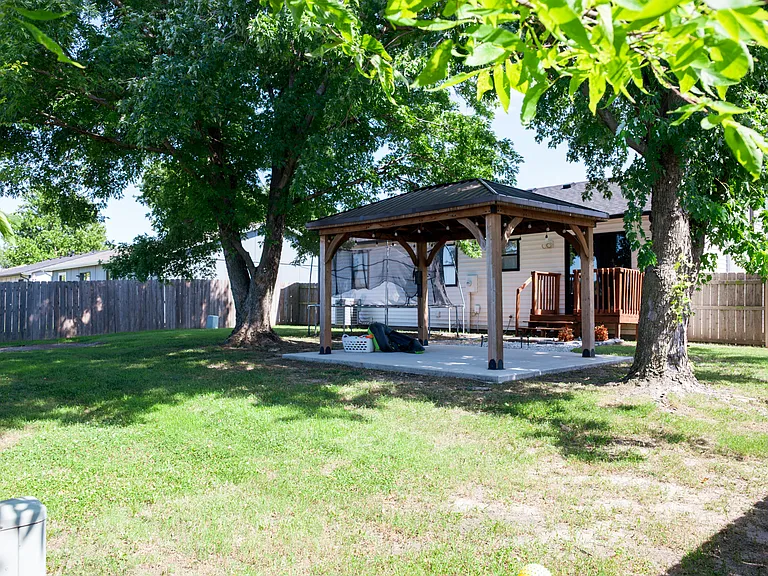 1426 W Nottingham Cir — Photo 7
