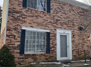 207 Olympia Ave, Troy, MI 48084