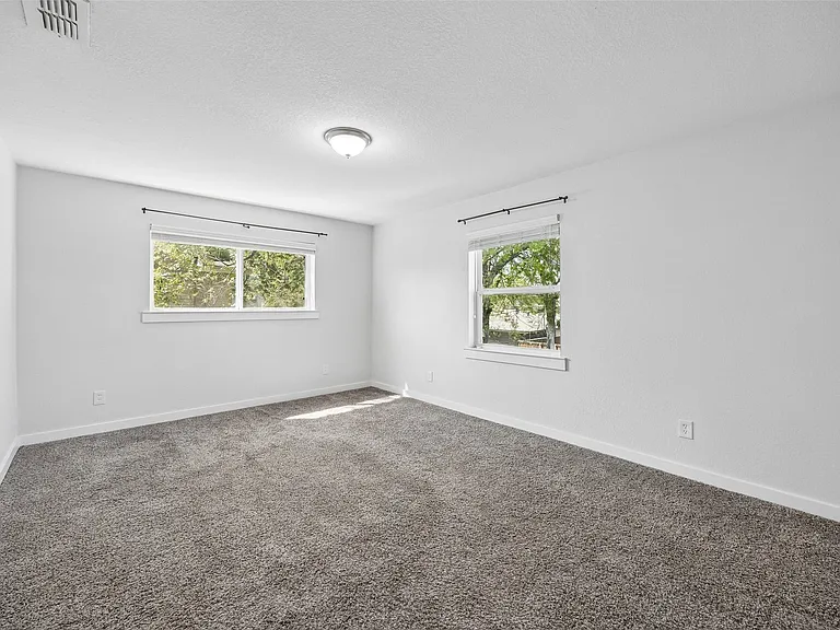 2623 Heatherwood Dr — Photo 24