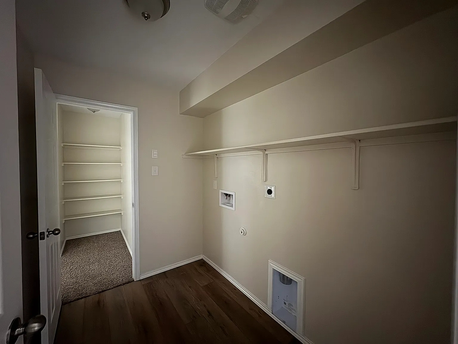4 bed, 1978 sqft, $1,895 — Photo 3