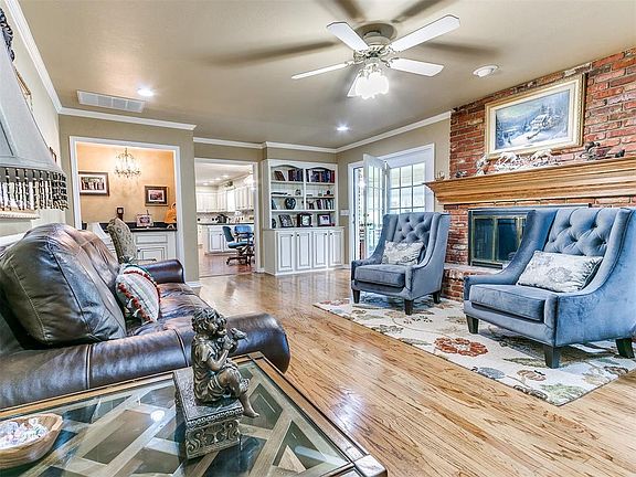 5th image of 12717 Green Valley Dr