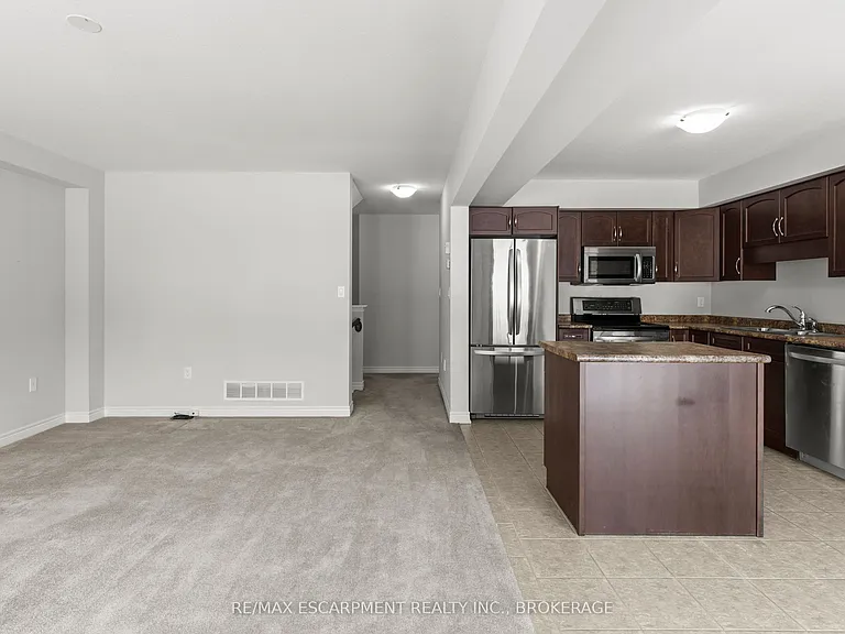 141 Winterberry Blvd #MAIN — Photo 9