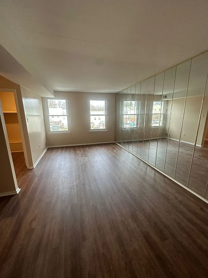 2830 Saxton Road — Photo 3