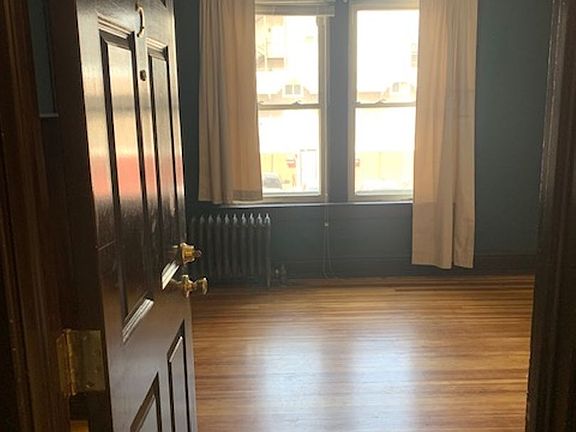 3rd image of 736 E 18th Ave APT 5