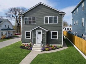 33 Newbury St, Providence, RI