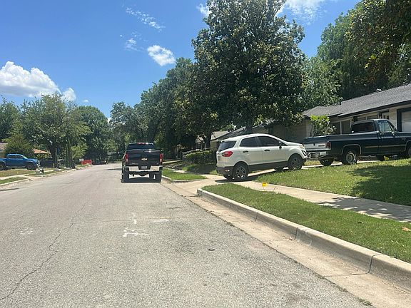 4th image of 4100 Pate Dr