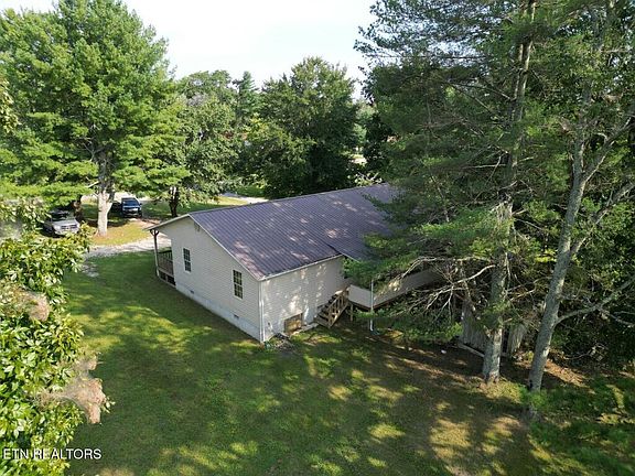 5th image of 1207 Ray Brown Rd