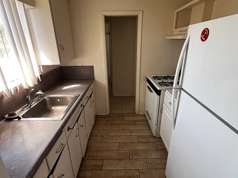 4430 N 8th Ave #8 — Photo 11