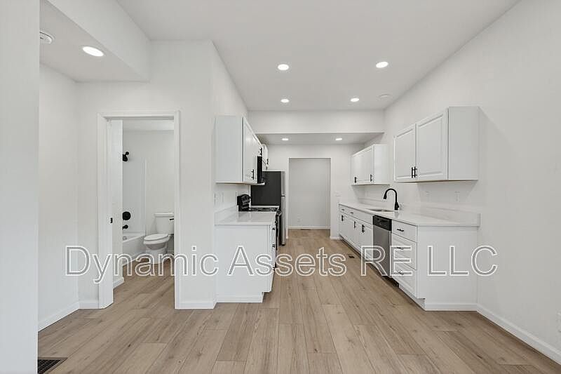 1st image of 544 E 23rd St