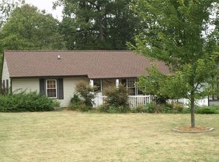 814 Timber Ln, Winona Lake, IN