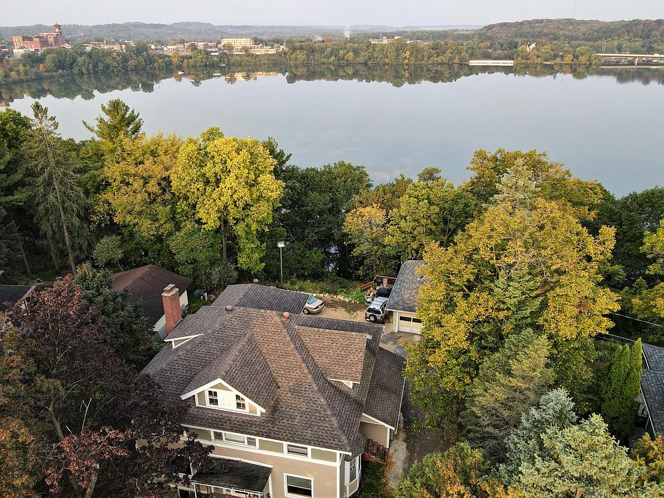 1st image of 323 Park Cir