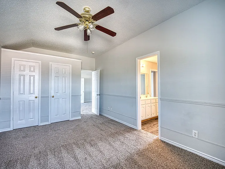 1532 Tanglewood Dr — Photo 10