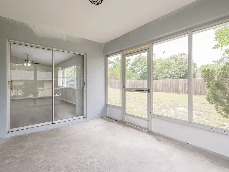 10142 Bannister St — Photo 9