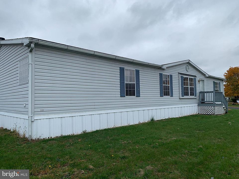 1st image of 6022 Honeywood Ave