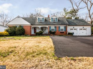 10 Oakdale Dr, Millville, NJ 08332