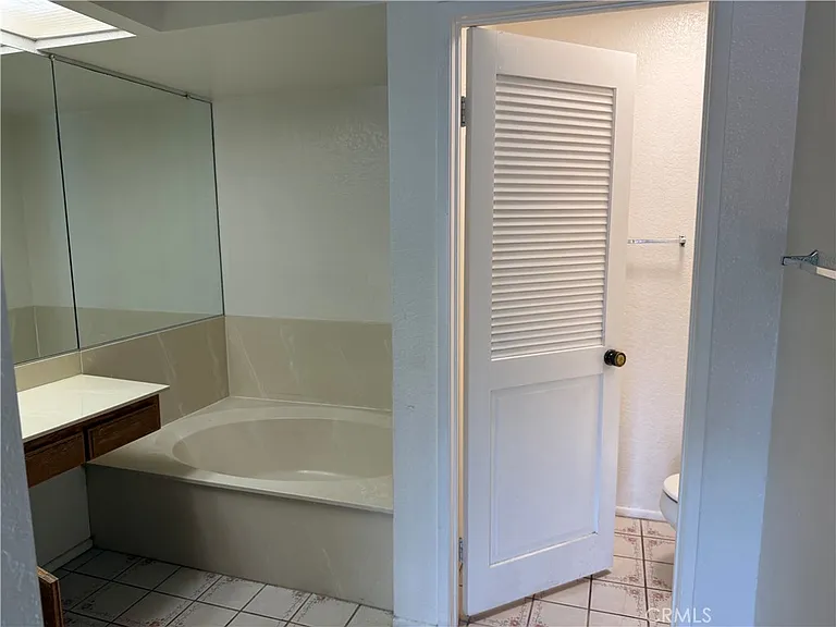 1325 Solera Ln #5 — Photo 8