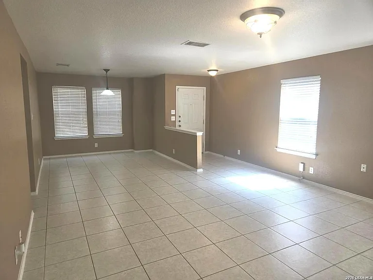 6515 Kestrel Ln — Photo 2