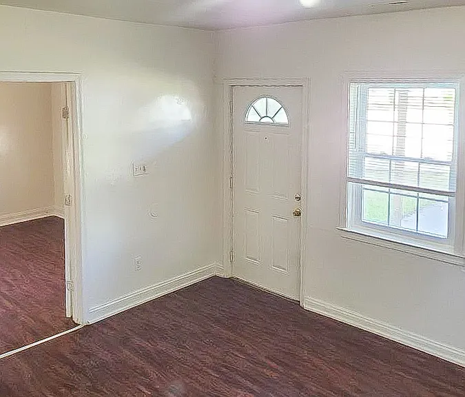 144 Spring St — Photo 2