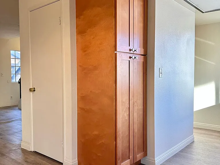 529 W Duarte Rd #H — Photo 6