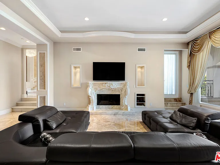 18047 Karen Dr — Photo 7