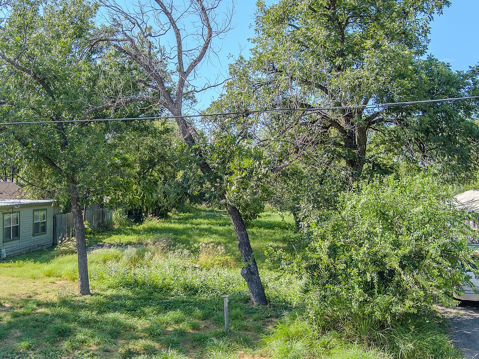 1st image of 224 E LEONA ST LOT 7