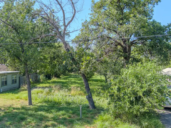224 E LEONA ST LOT 7, Uvalde, TX 78801