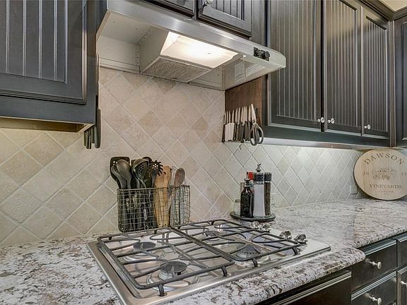 4th image of 9508 National Pines Dr