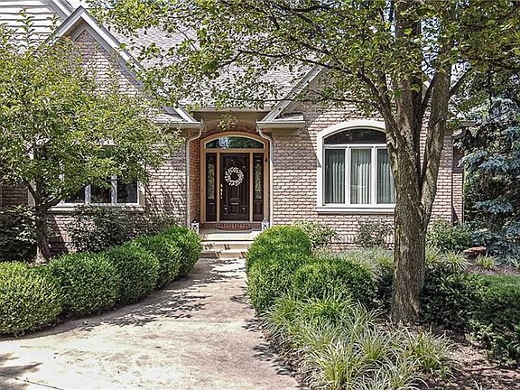 4th image of 3661 Bay Hill Dr