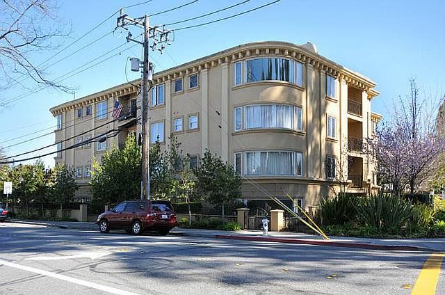 1st image of 1499 Oak Grove Ave APT 404
