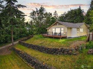 1108 Colchester Dr E, Pt Orchard, WA