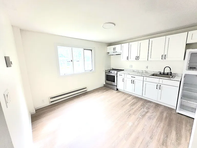 12 Hay St #1 — Photo 3