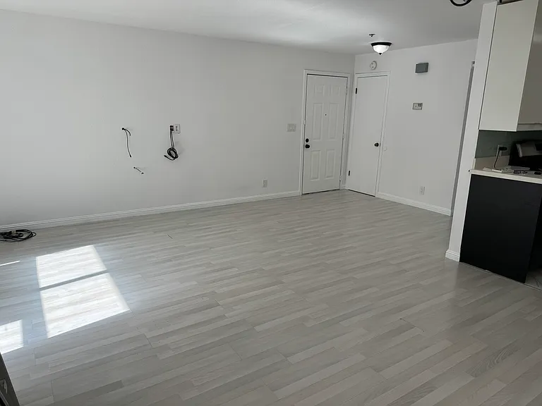 1012 San Gabriel Cir #404 — Photo 2