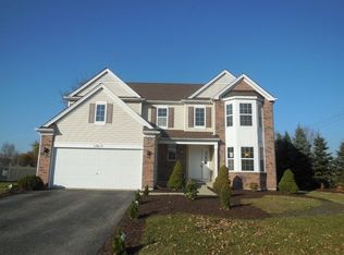 17612 W Neuberry Ridge Dr, Lockport, IL 60441